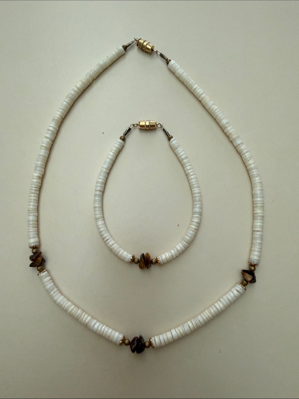 Vintage White Puka Shell & Tiger's Eye Necklace & Bracelet Set